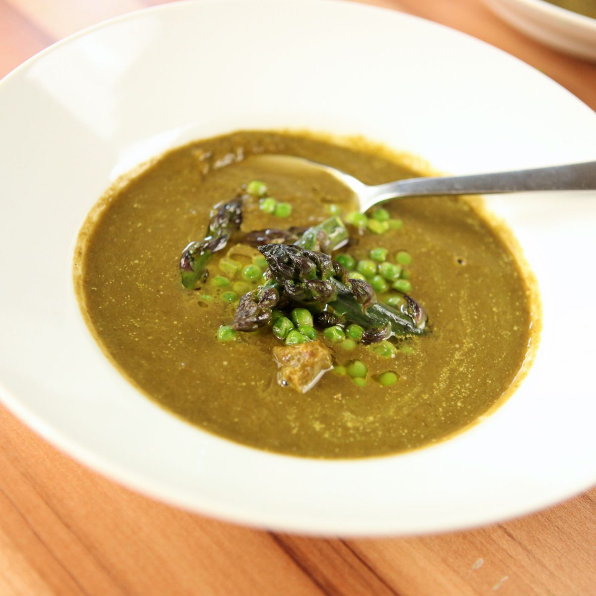 Asparagus and Pea Soup | Free Vegetarian Meal Planner | Veahero