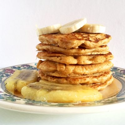 Caramelized Banana and Oatmeal Pancakes