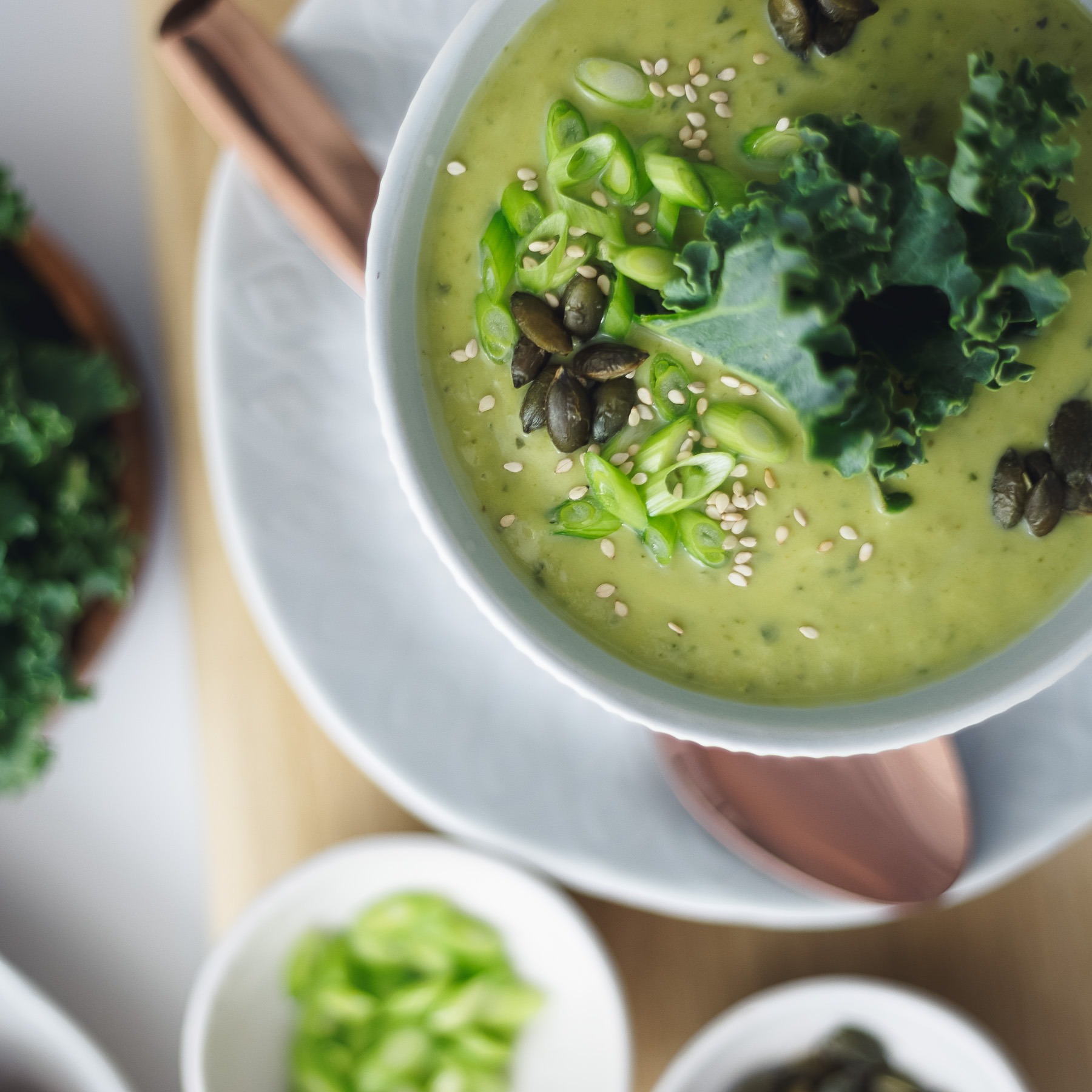 Spinach Broccoli and Kale Soup | Free Vegan Meal Planner | Veahero