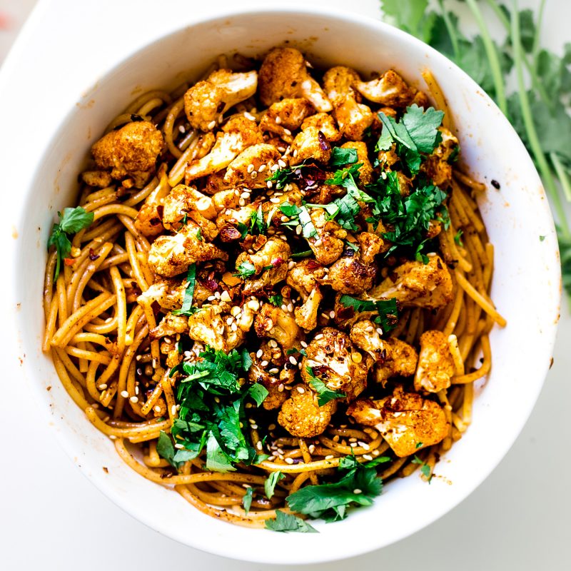 Garlic Spaghetti with Cauliflower | Free Vegan Meal Plans | Veahero